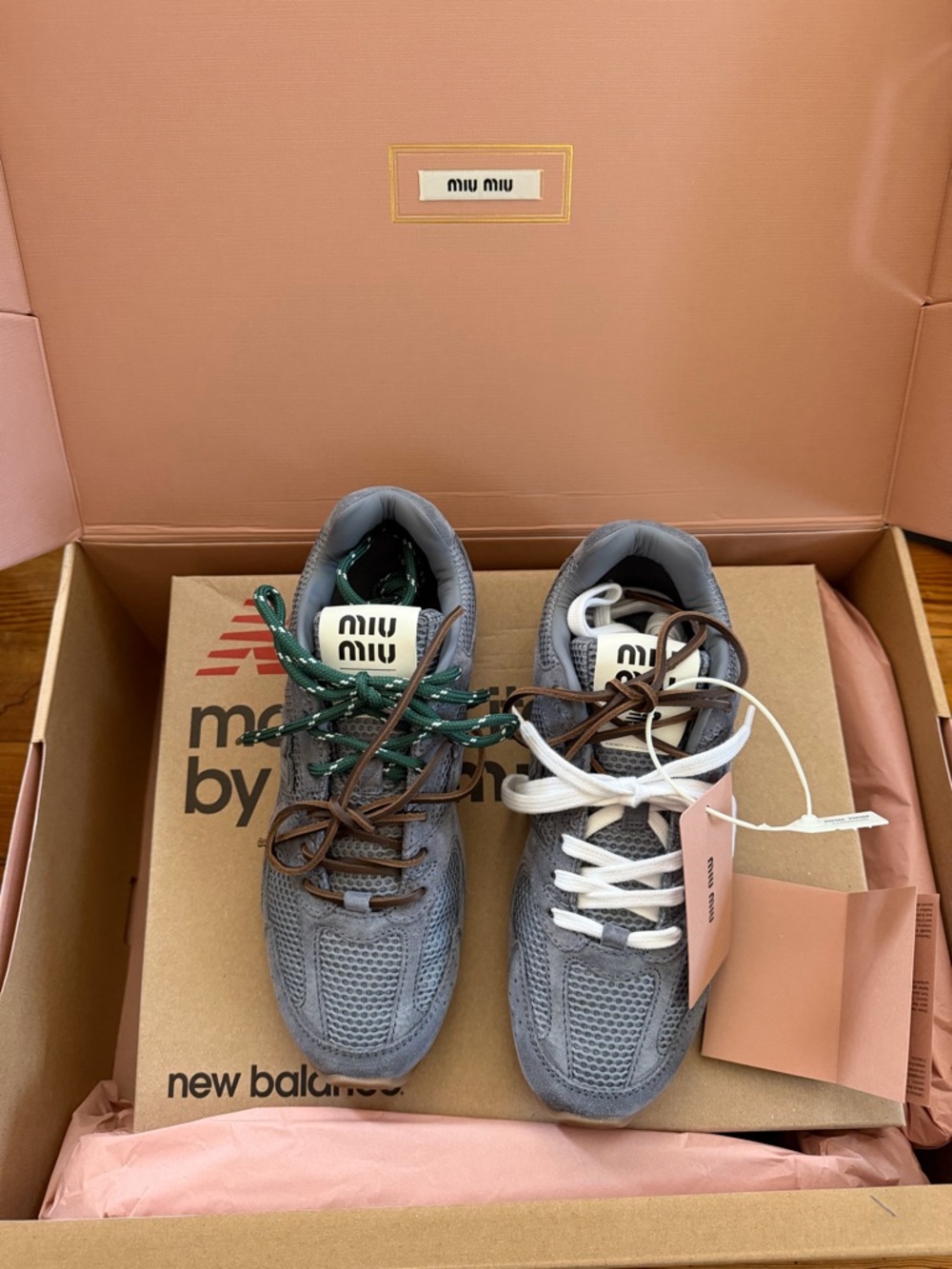 Miu miu x New Balance 530L